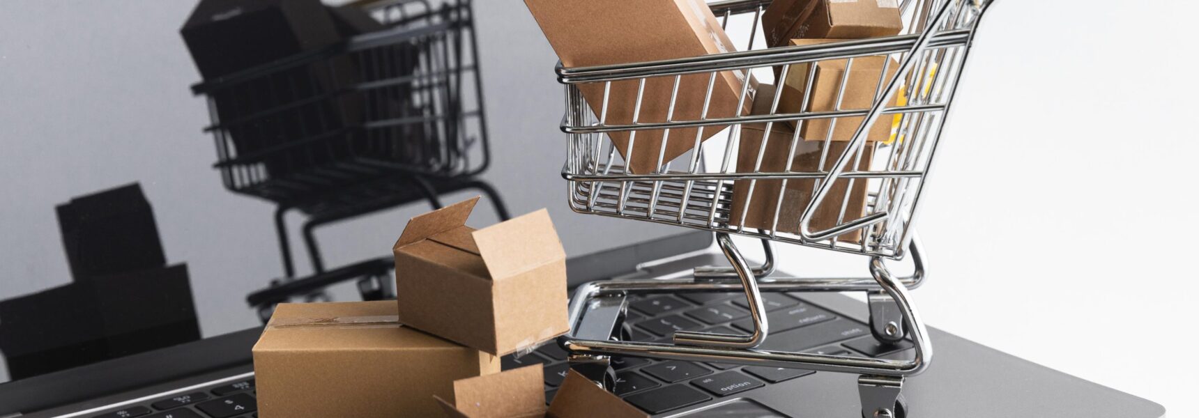 Smart e-commerce software integrating AI to track buying patterns, automate supply management, customize marketing, and simplify checkout flows.